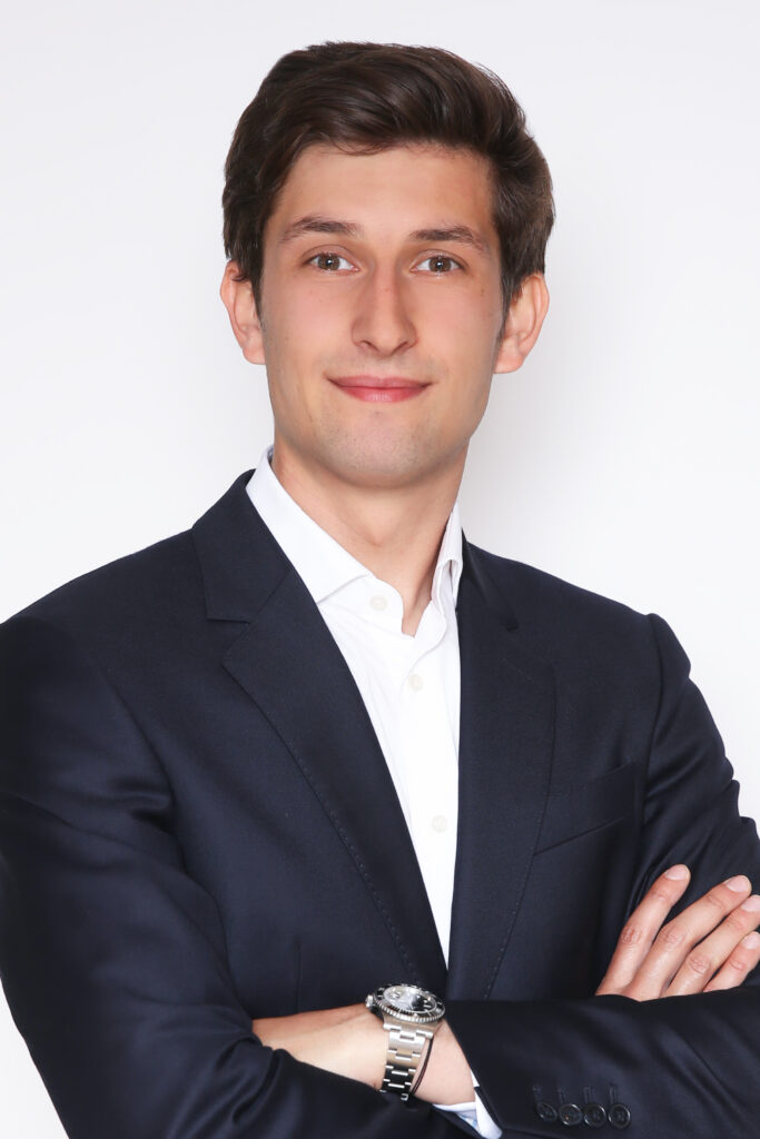 Apax continues its development and recruits new talent for ... - Seven2